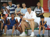 姚明鞋子多少码(姚明脚穿多大码的鞋子)