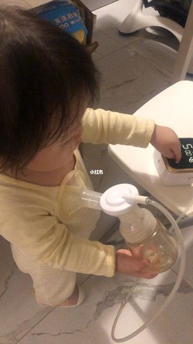 如何使用吸奶器