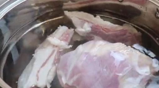 羊肉焯水几分钟