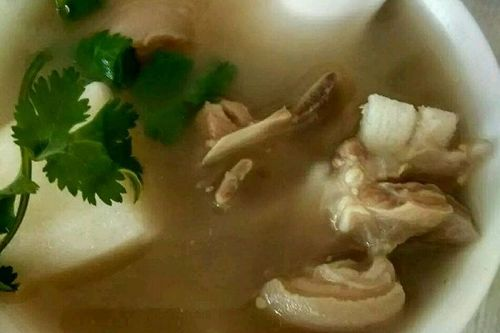 炖羊肉放料酒吗
