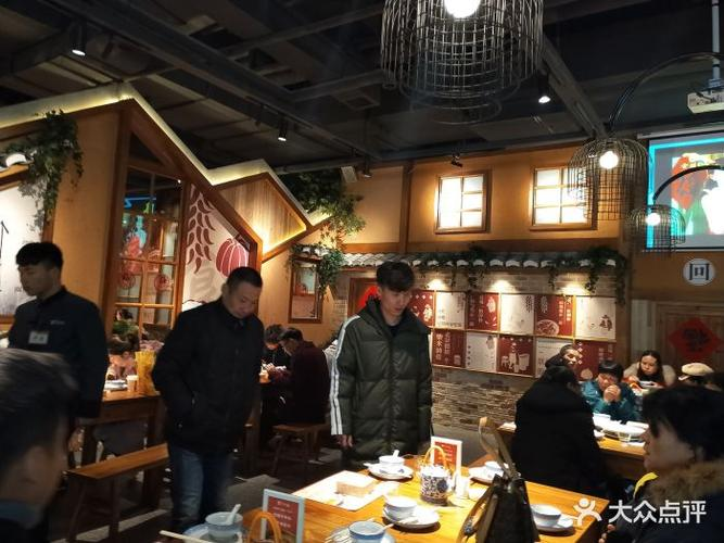 附近好吃的饭店